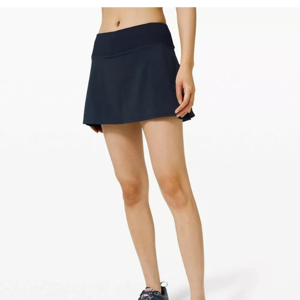 Lululemon true navy play off the pleats size 10 EUCSOLD NOT FOR SALE